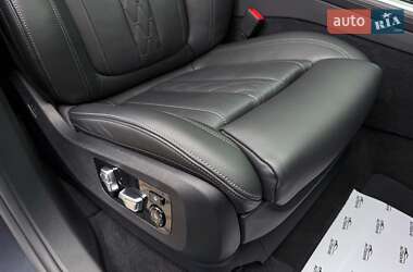 Позашляховик / Кросовер BMW X7 2020 в 
