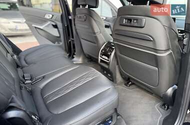 Внедорожник / Кроссовер BMW X7 2022 в 