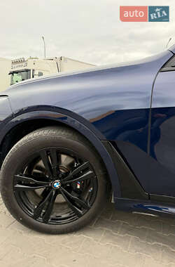 Внедорожник / Кроссовер BMW X7 2023 в 