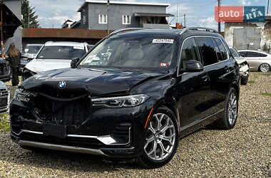 Внедорожник / Кроссовер BMW X7 2020 в 