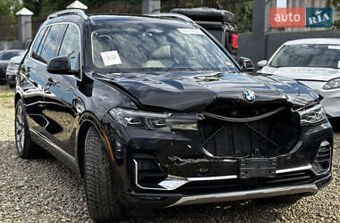 Внедорожник / Кроссовер BMW X7 2020 в 