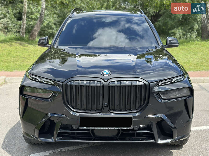 Внедорожник / Кроссовер BMW X7 2024 в Киеве