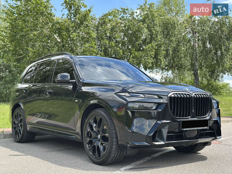Внедорожник / Кроссовер BMW X7 2024 в Киеве