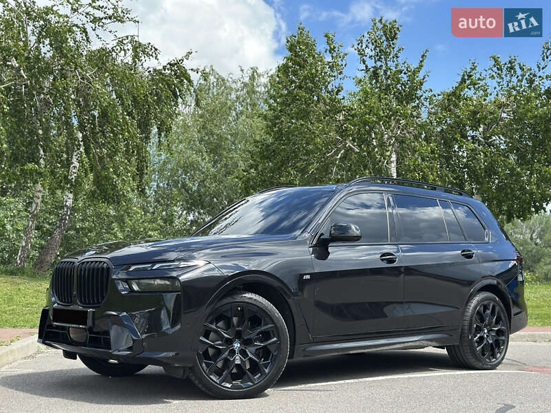Внедорожник / Кроссовер BMW X7 2024 в Киеве