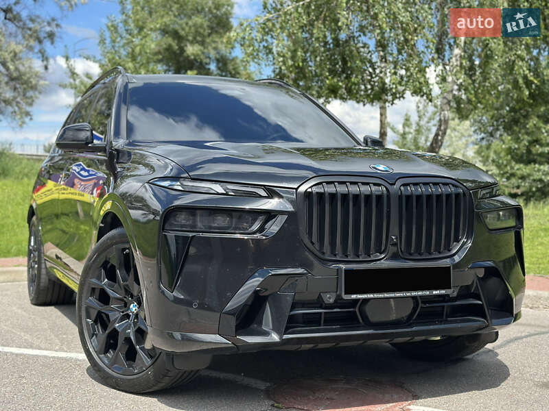 Внедорожник / Кроссовер BMW X7 2024 в Киеве