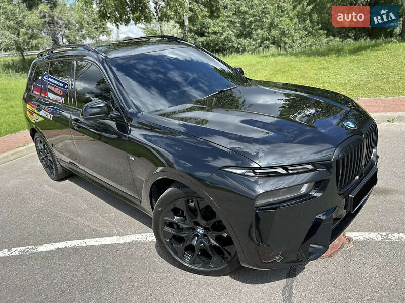 Внедорожник / Кроссовер BMW X7 2024 в Киеве