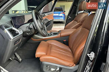 Внедорожник / Кроссовер BMW X7 2024 в 