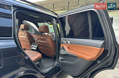 Внедорожник / Кроссовер BMW X7 2024 в 