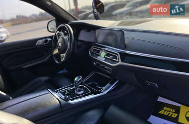 Позашляховик / Кросовер BMW X7 2019 в 