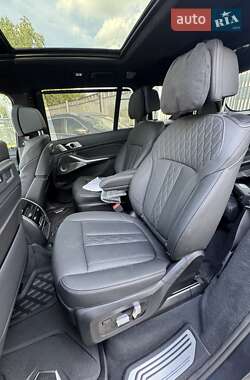 Внедорожник / Кроссовер BMW X7 2022 в 