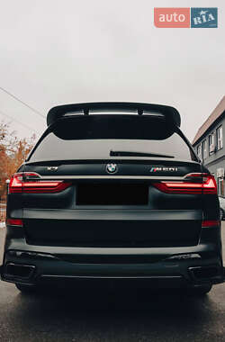 Внедорожник / Кроссовер BMW X7 2021 в 