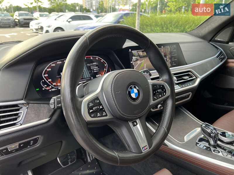 Позашляховик / Кросовер BMW X7 2021 в Києві