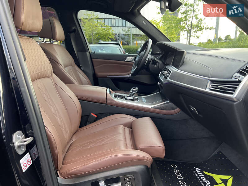 Позашляховик / Кросовер BMW X7 2021 в Києві