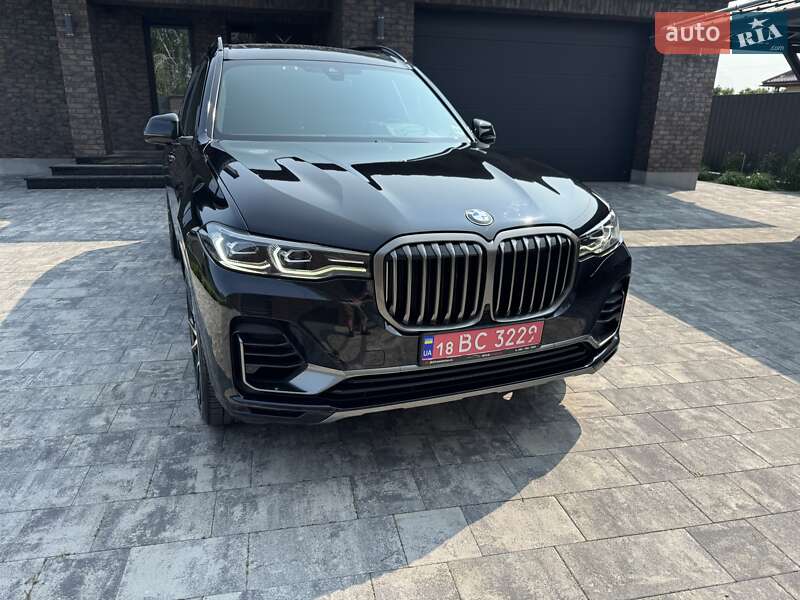 Внедорожник / Кроссовер BMW X7 2019 в Луцке