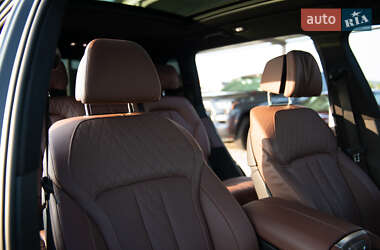 Внедорожник / Кроссовер BMW X7 2019 в 