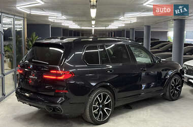 Внедорожник / Кроссовер BMW X7 2023 в 