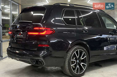 Внедорожник / Кроссовер BMW X7 2023 в 