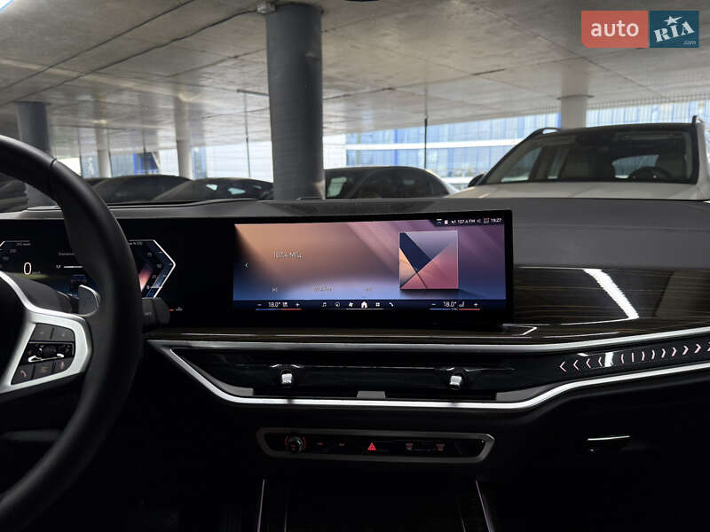 Внедорожник / Кроссовер BMW X7 2023 в Одессе
