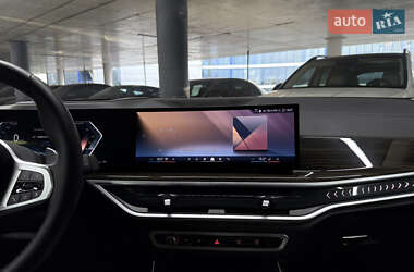Внедорожник / Кроссовер BMW X7 2023 в 