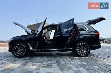 Внедорожник / Кроссовер BMW X7 2019 в 