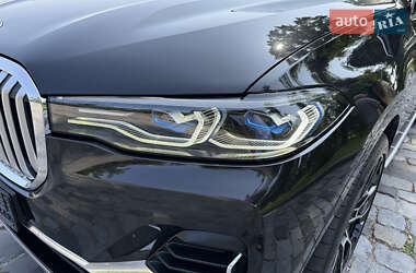 Внедорожник / Кроссовер BMW X7 2019 в 
