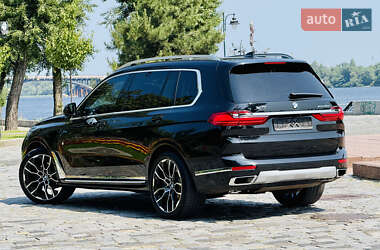 Внедорожник / Кроссовер BMW X7 2019 в 
