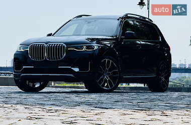 Внедорожник / Кроссовер BMW X7 2019 в 