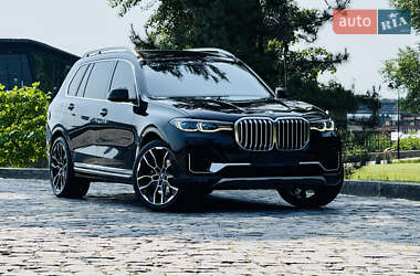 Внедорожник / Кроссовер BMW X7 2019 в 