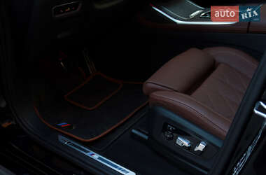 Внедорожник / Кроссовер BMW X7 2023 в 