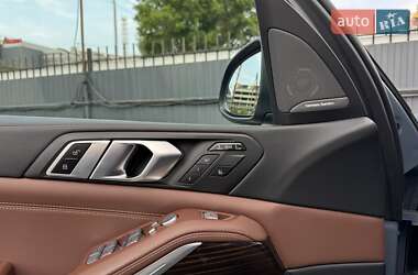 Внедорожник / Кроссовер BMW X7 2022 в 