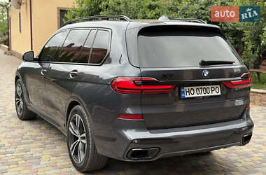 Внедорожник / Кроссовер BMW X7 2021 в 