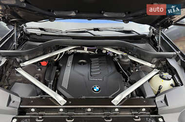 Внедорожник / Кроссовер BMW X7 2021 в 