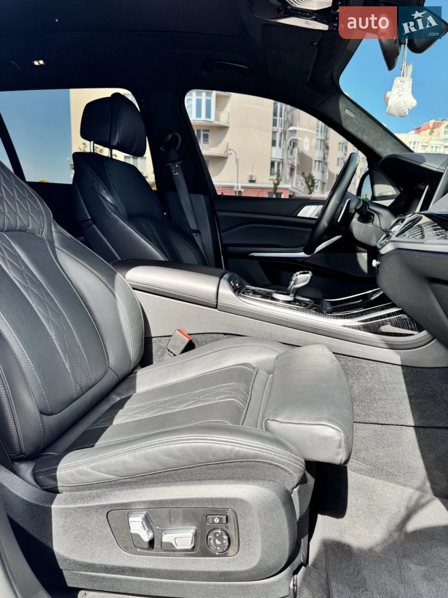2020 BMW X7 - мініатюра 20
