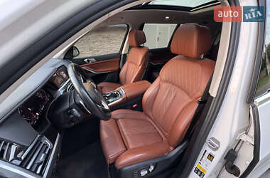 Позашляховик / Кросовер BMW X7 2019 в 