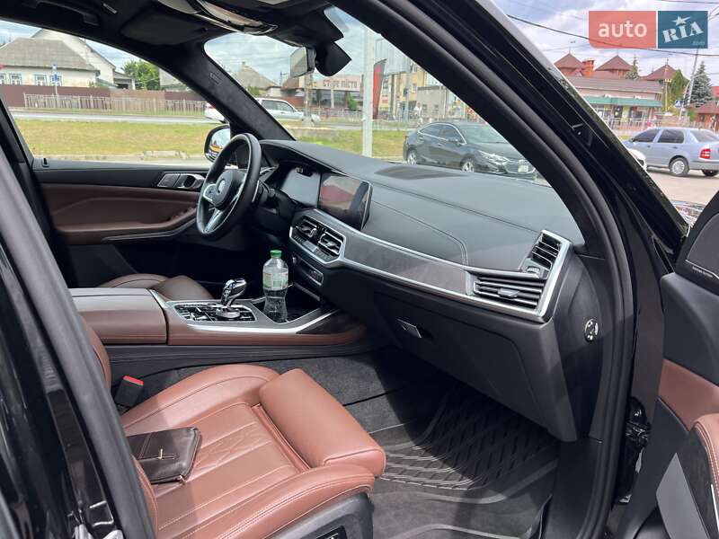 Внедорожник / Кроссовер BMW X7 2020 в Киеве