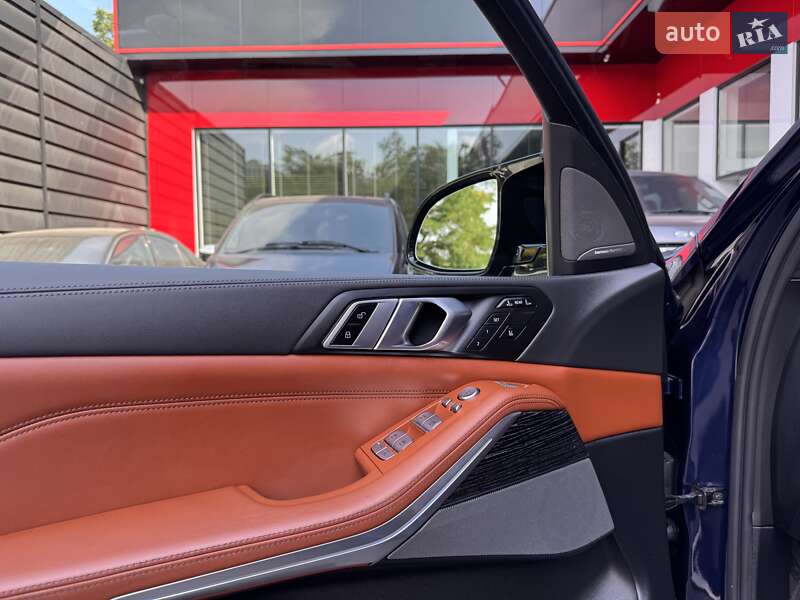 Внедорожник / Кроссовер BMW X7 2022 в Одессе