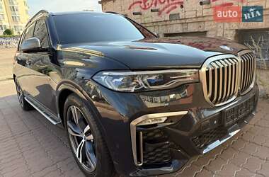 Внедорожник / Кроссовер BMW X7 2021 в Киеве