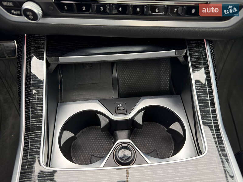 Внедорожник / Кроссовер BMW X7 2021 в Житомире