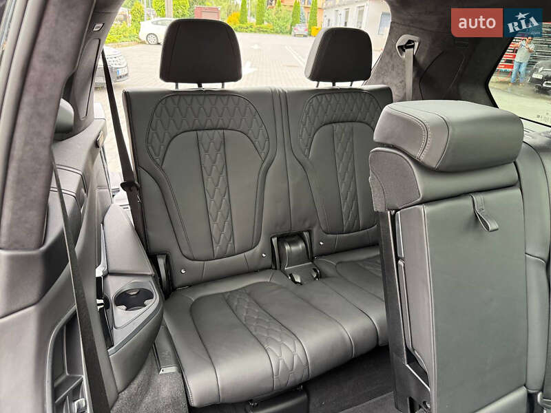 Внедорожник / Кроссовер BMW X7 2021 в Житомире