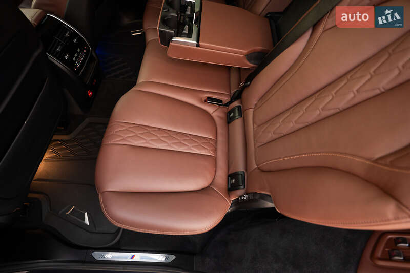 Внедорожник / Кроссовер BMW X7 2019 в Хмельницком