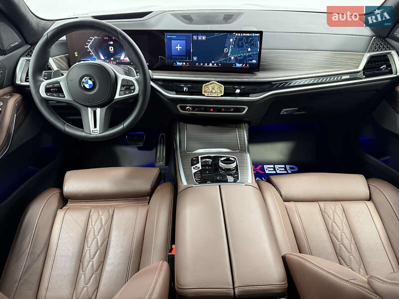 Внедорожник / Кроссовер BMW X7 2024 в Одессе