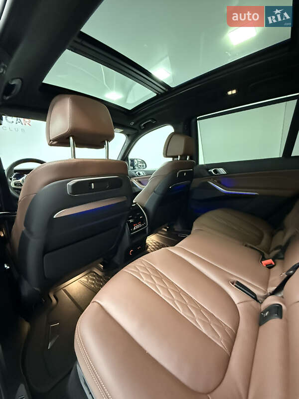Внедорожник / Кроссовер BMW X7 2024 в Одессе