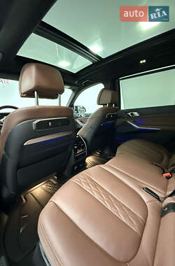 Внедорожник / Кроссовер BMW X7 2024 в 