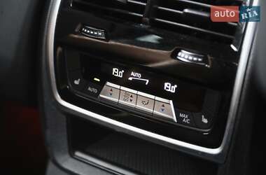 Внедорожник / Кроссовер BMW X7 2020 в 