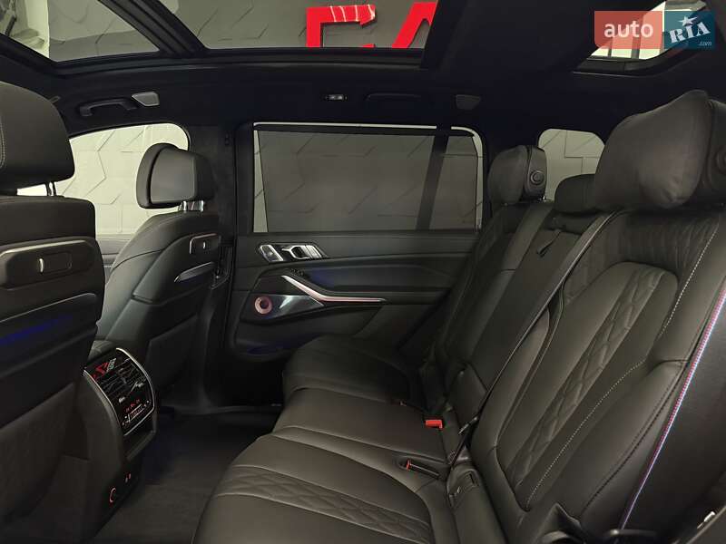 Внедорожник / Кроссовер BMW X7 2025 в Тернополе