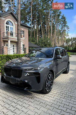 Внедорожник / Кроссовер BMW X7 2025 в Киеве