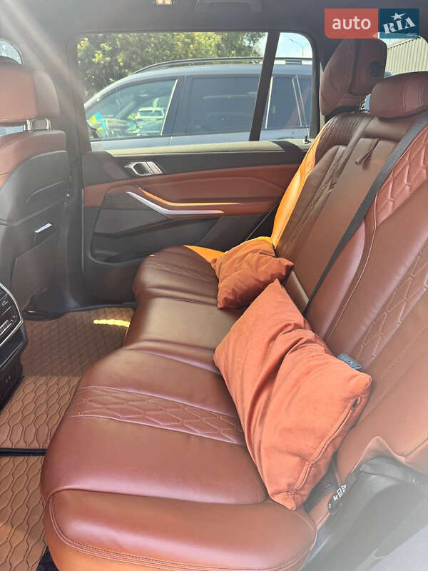 Внедорожник / Кроссовер BMW X7 2020 в Киеве