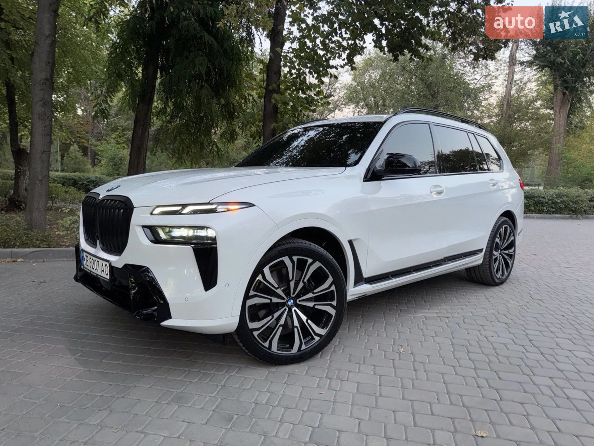 2023 BMW X7 - мініатюра 7
