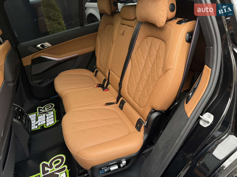 Внедорожник / Кроссовер BMW X7 2022 в Киеве