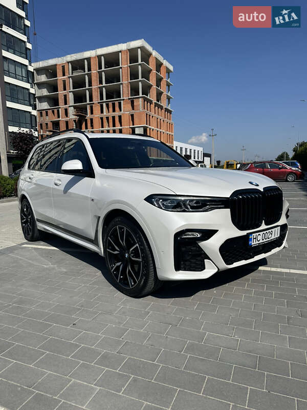 Внедорожник / Кроссовер BMW X7 2022 в Городке